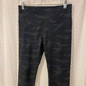 Vuori Camo Clean Elevation Legging